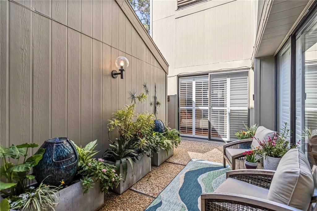 待售: $279,000 (2 贝兹, 2 浴室, 1379 平方英尺)