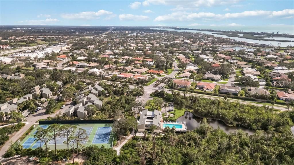 待售: $279,000 (2 贝兹, 2 浴室, 1379 平方英尺)