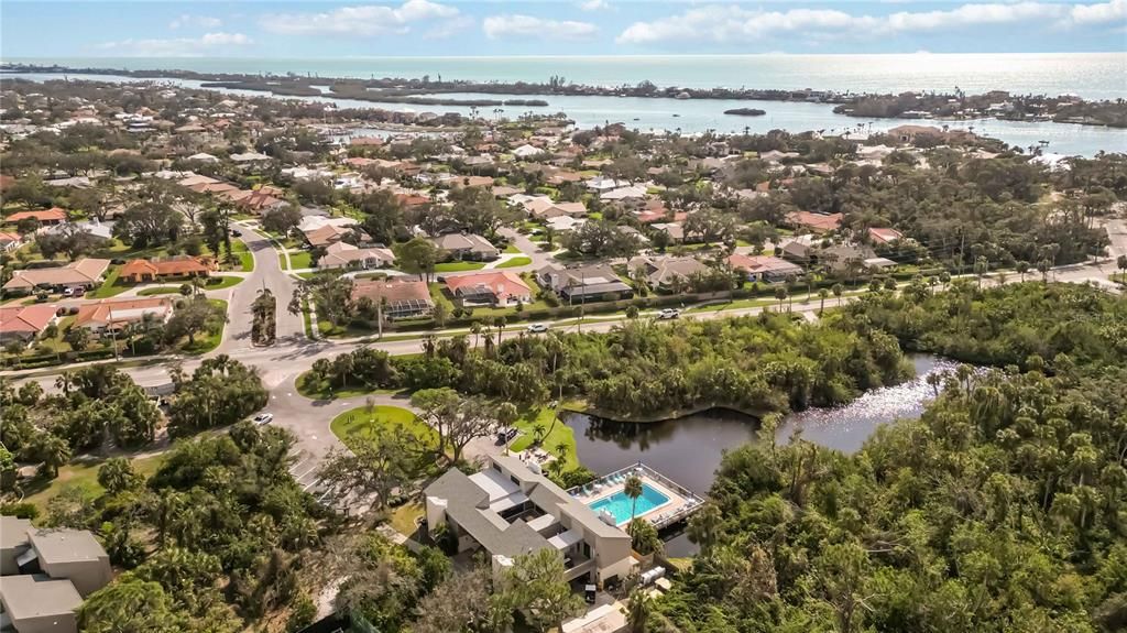 待售: $279,000 (2 贝兹, 2 浴室, 1379 平方英尺)