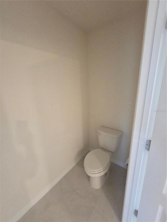 For Rent: $2,500 (4 beds, 3 baths, 2736 Square Feet)