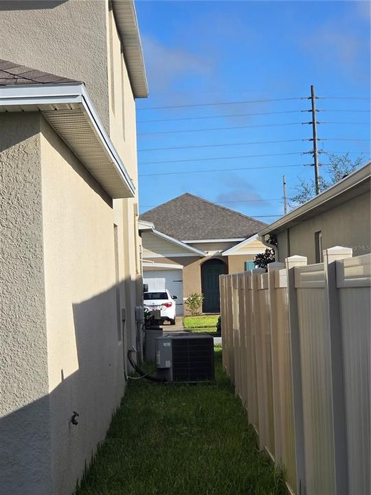 For Rent: $2,500 (4 beds, 3 baths, 2736 Square Feet)