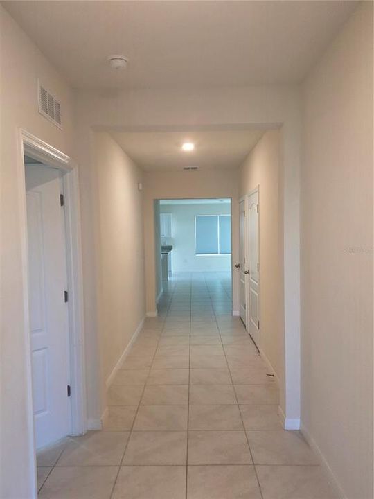 For Rent: $2,500 (4 beds, 3 baths, 2736 Square Feet)