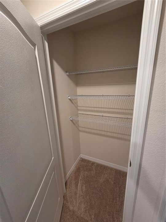 For Rent: $2,500 (4 beds, 3 baths, 2736 Square Feet)