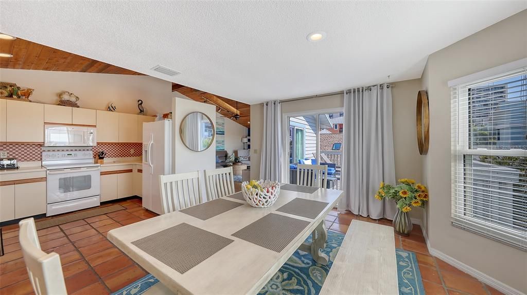 待售: $3,195,000 (5 贝兹, 4 浴室, 3260 平方英尺)