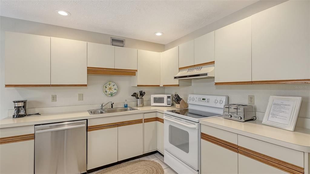 待售: $3,195,000 (5 贝兹, 4 浴室, 3260 平方英尺)