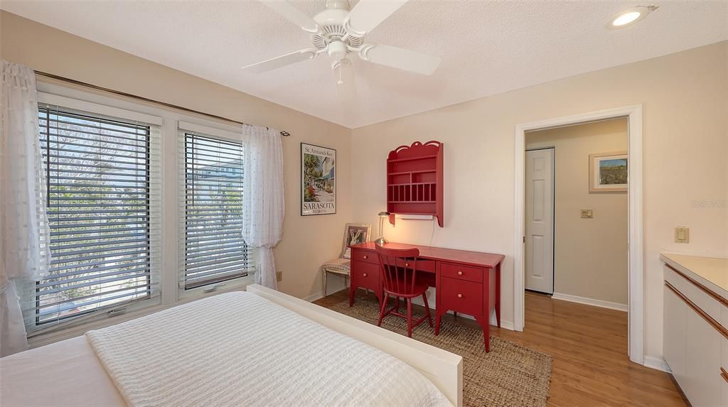 待售: $3,195,000 (5 贝兹, 4 浴室, 3260 平方英尺)