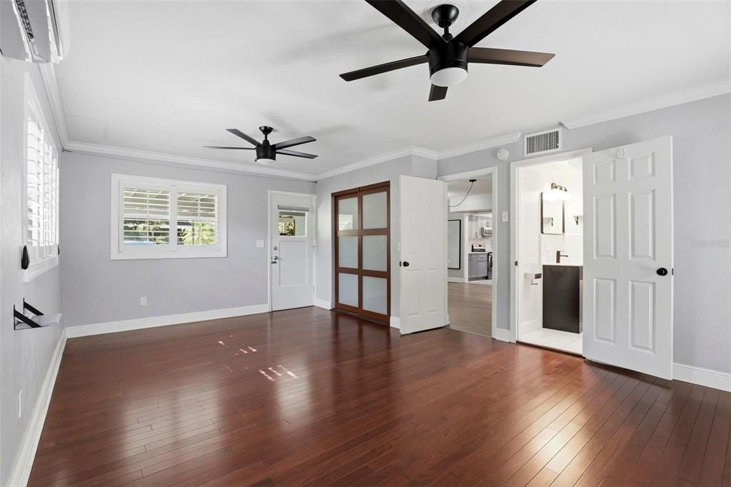 Под контрактом: $510,000 (3 спален, 2 ванн, 1486 Квадратных фут)