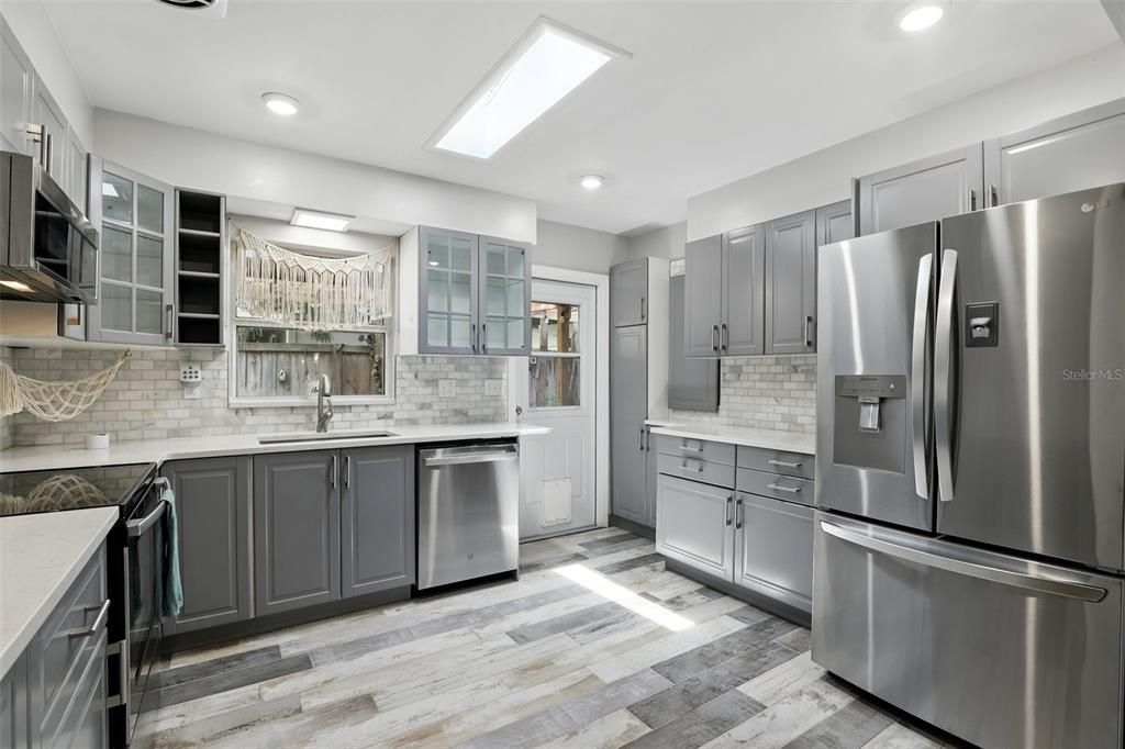 For Sale: $510,000 (3 beds, 2 baths, 1486 Square Feet)