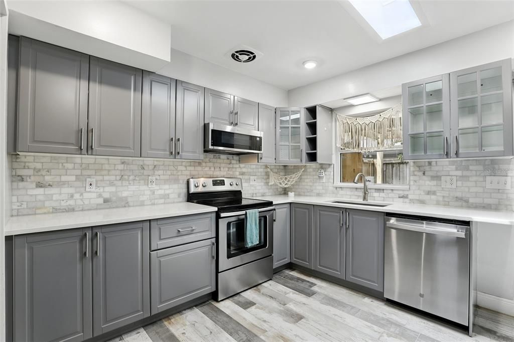 For Sale: $510,000 (3 beds, 2 baths, 1486 Square Feet)