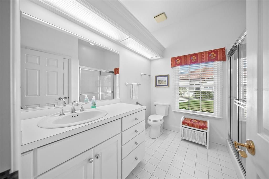 For Sale: $1,935,000 (3 beds, 3 baths, 4069 Square Feet)