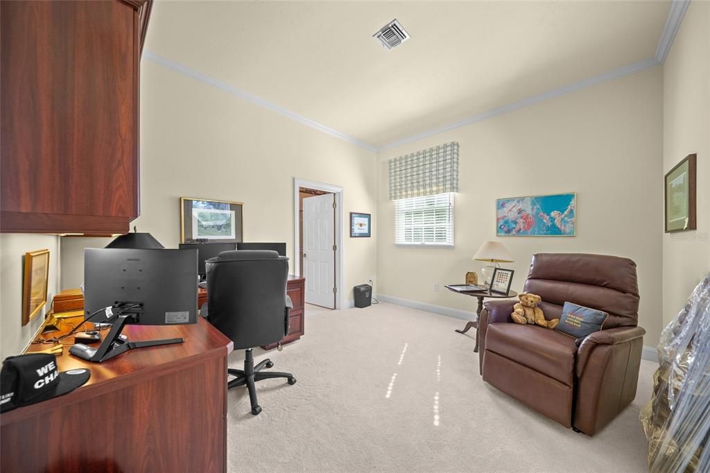 For Sale: $1,935,000 (3 beds, 3 baths, 4069 Square Feet)