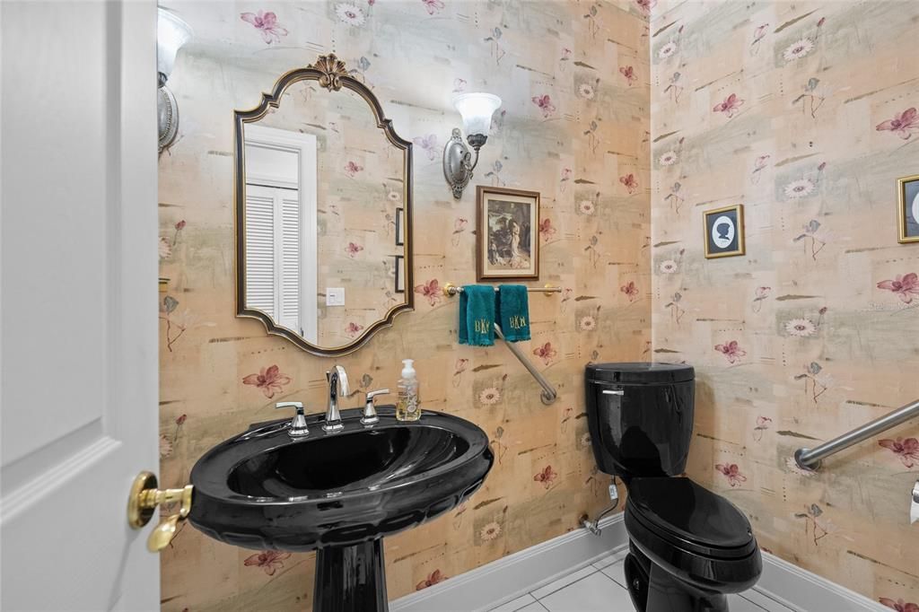 For Sale: $1,935,000 (3 beds, 3 baths, 4069 Square Feet)