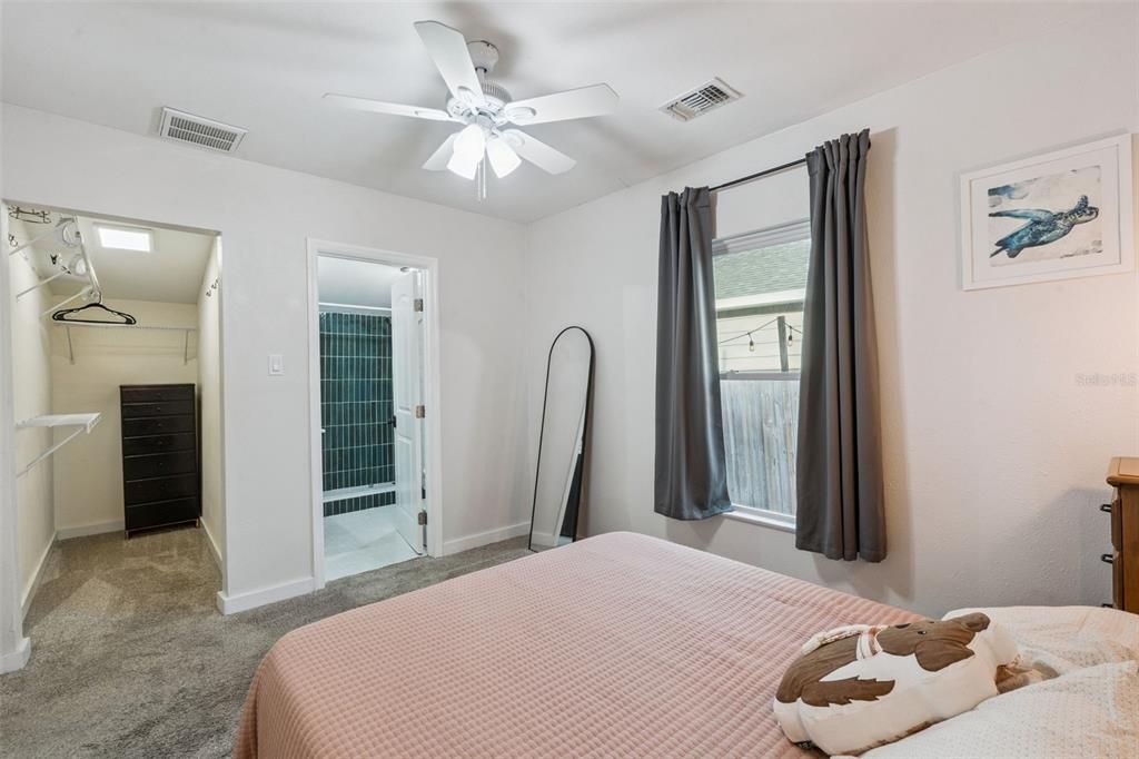 En Venta: $475,000 (2 camas, 2 baños, 760 Pies cuadrados)