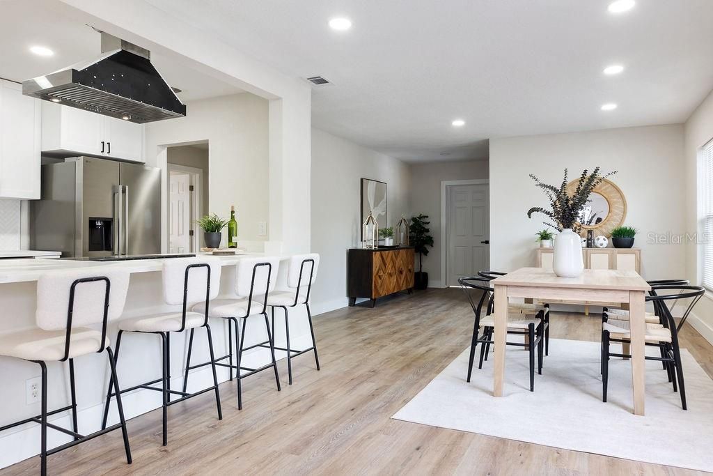 For Sale: $349,000 (3 beds, 2 baths, 1632 Square Feet)