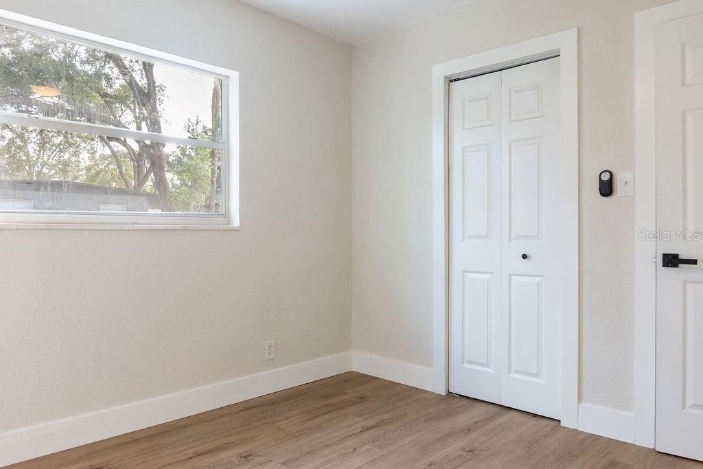 For Sale: $349,000 (3 beds, 2 baths, 1632 Square Feet)