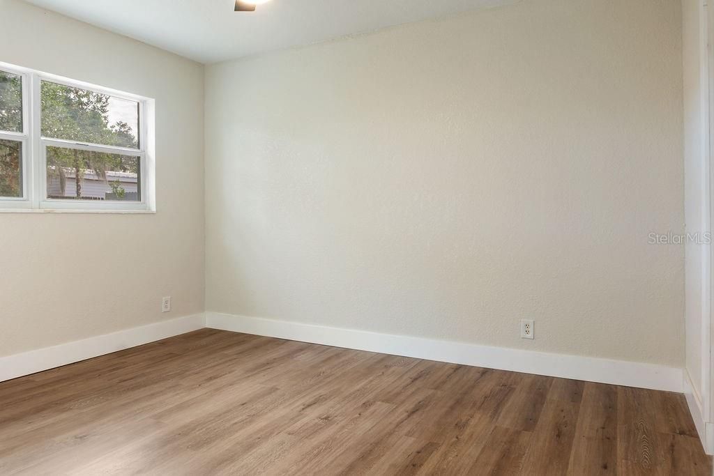 For Sale: $349,000 (3 beds, 2 baths, 1632 Square Feet)