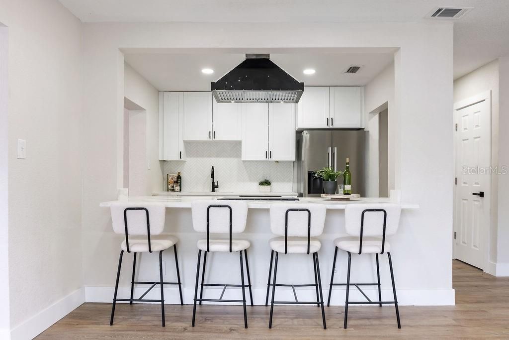 For Sale: $349,000 (3 beds, 2 baths, 1632 Square Feet)