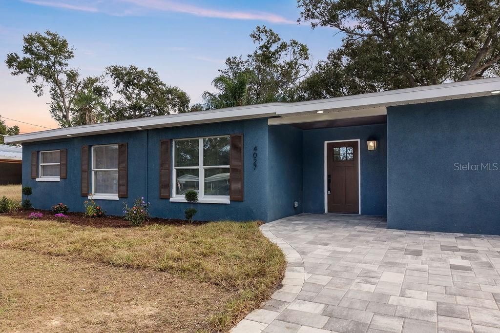 For Sale: $349,000 (3 beds, 2 baths, 1632 Square Feet)