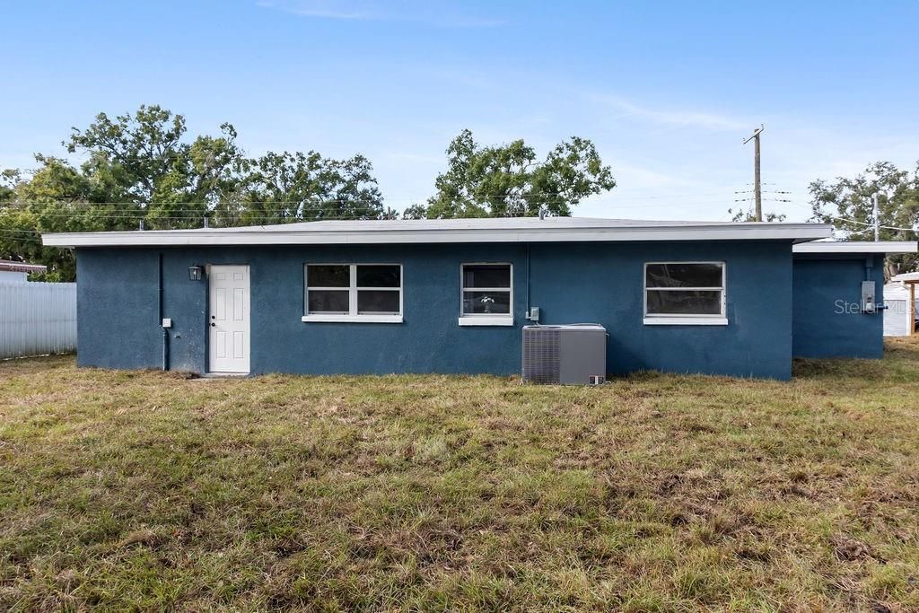 For Sale: $349,000 (3 beds, 2 baths, 1632 Square Feet)