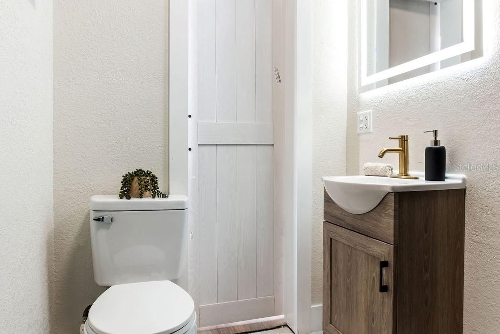 For Sale: $349,000 (3 beds, 2 baths, 1632 Square Feet)