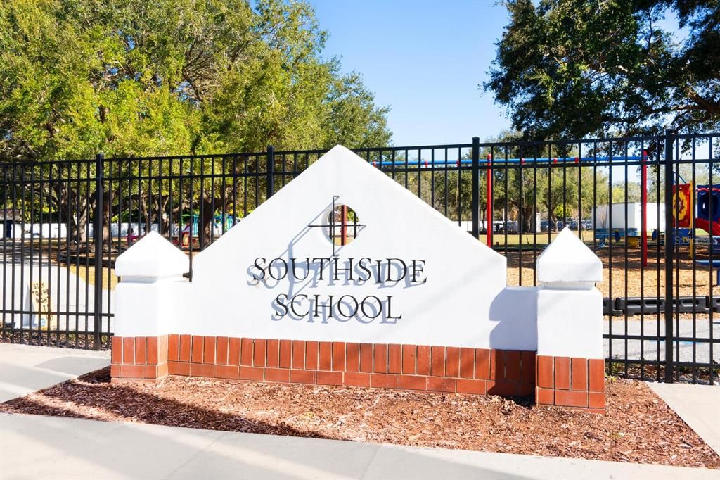 For Sale: $3,850,000 (2 beds, 2 baths, 2156 Square Feet)