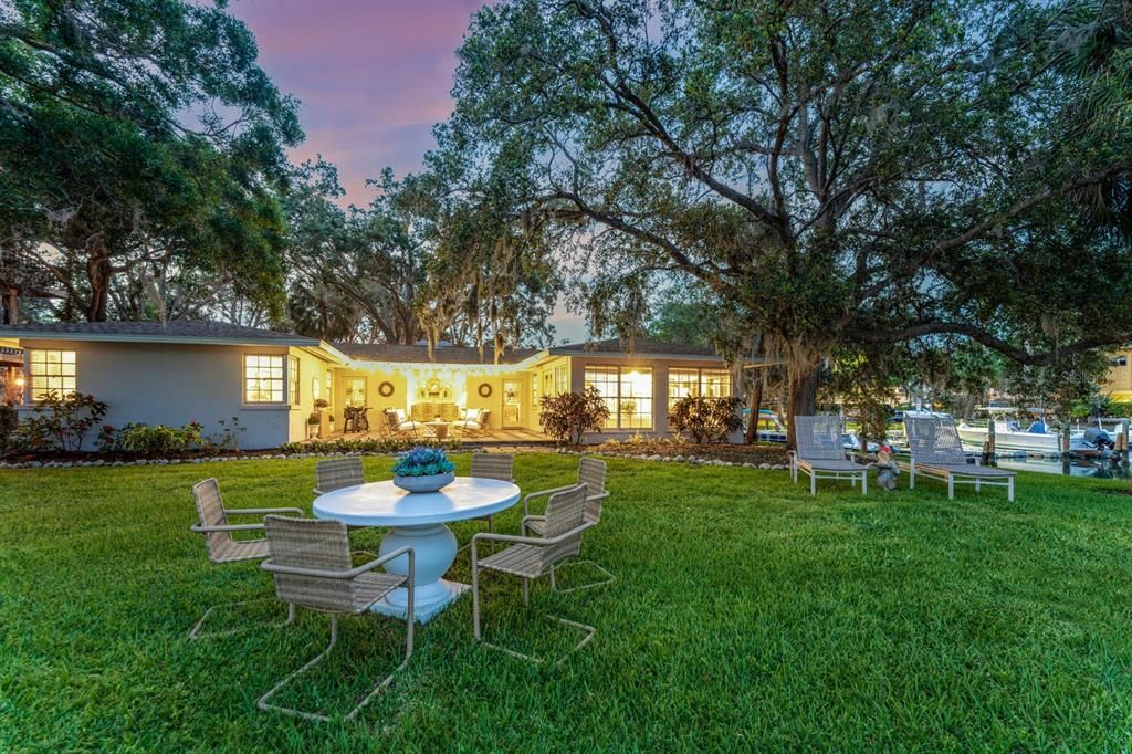 For Sale: $3,850,000 (2 beds, 2 baths, 2156 Square Feet)