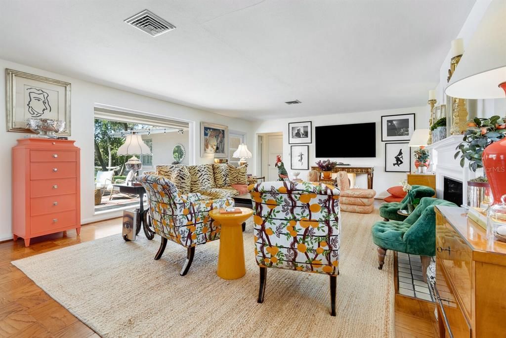 For Sale: $3,850,000 (2 beds, 2 baths, 2156 Square Feet)