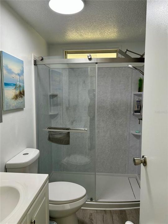 For Sale: $195,000 (2 beds, 1 baths, 768 Square Feet)