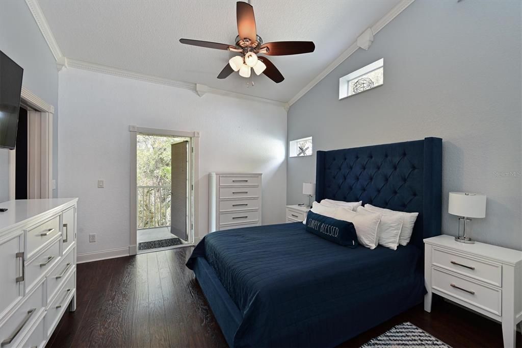 En Venta: $263,000 (2 camas, 2 baños, 1346 Pies cuadrados)