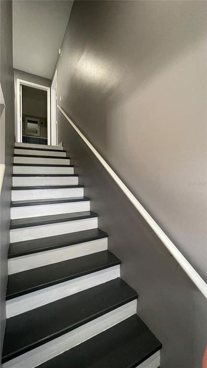 待售: $350,000 (4 贝兹, 2 浴室, 1396 平方英尺)