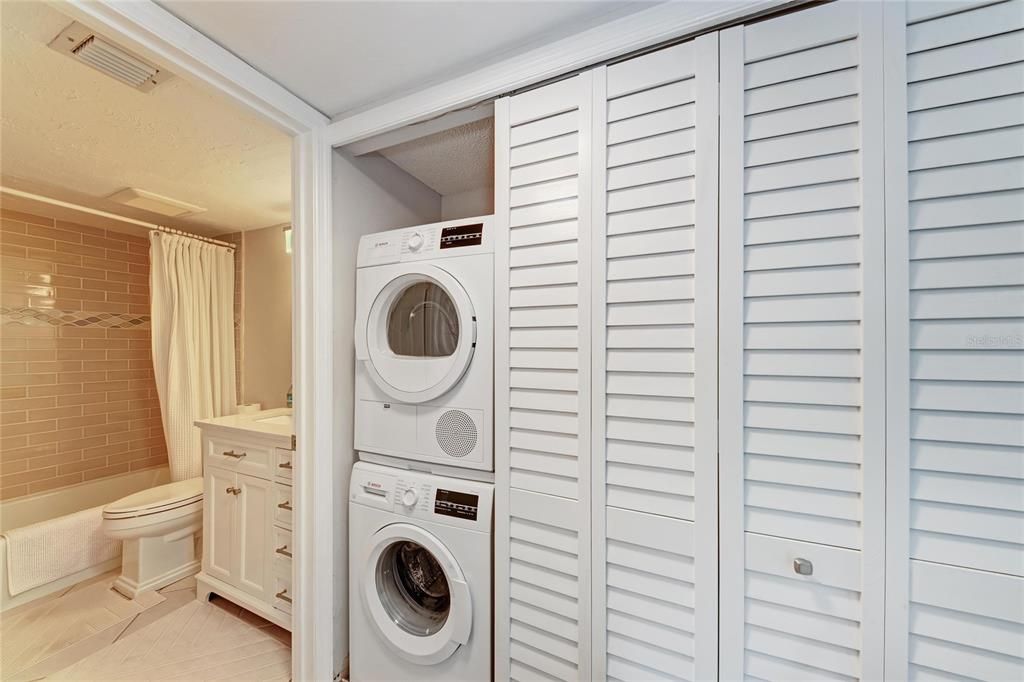 待售: $399,000 (2 贝兹, 2 浴室, 1152 平方英尺)