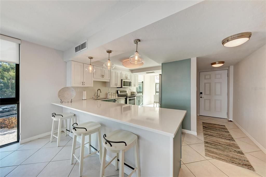 待售: $399,000 (2 贝兹, 2 浴室, 1152 平方英尺)