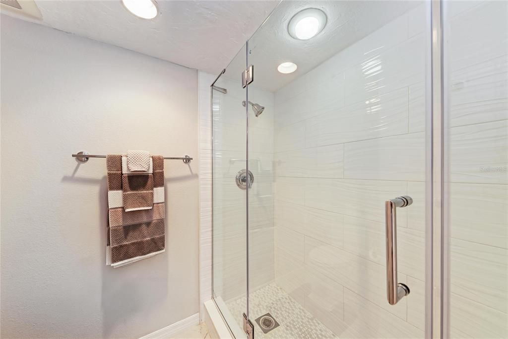 待售: $399,000 (2 贝兹, 2 浴室, 1152 平方英尺)