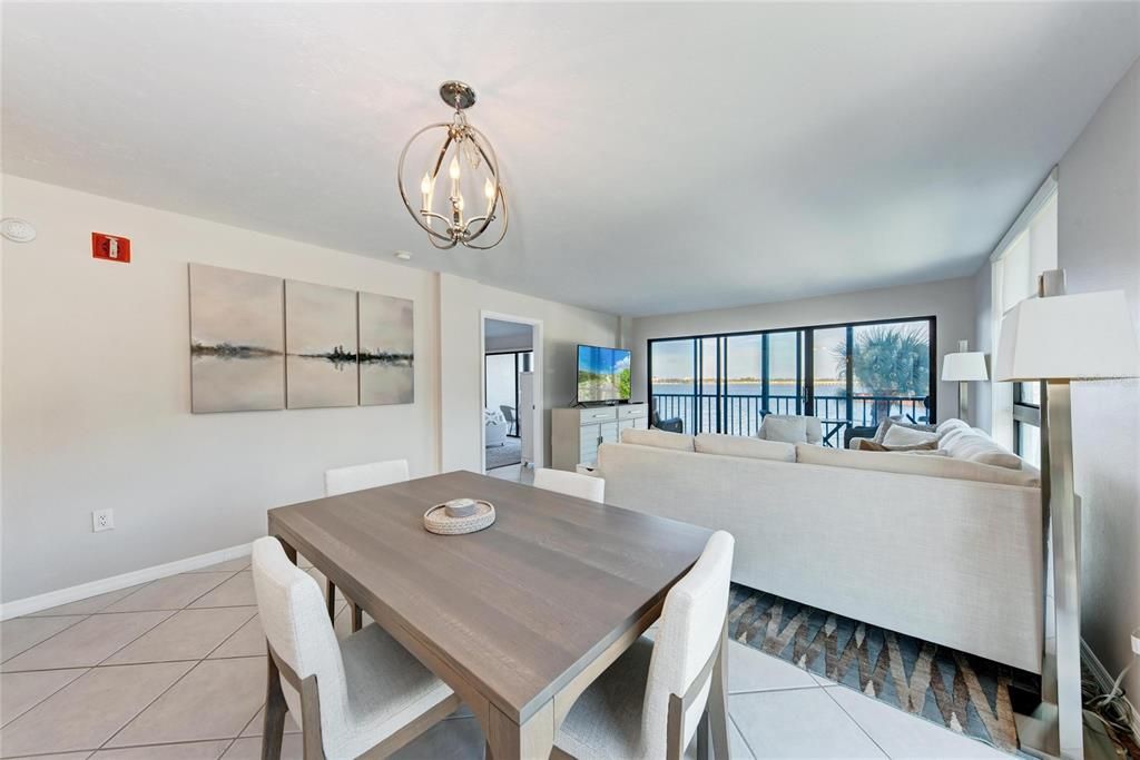 待售: $399,000 (2 贝兹, 2 浴室, 1152 平方英尺)