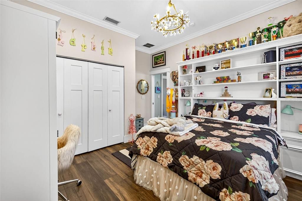 For Sale: $969,900 (5 beds, 3 baths, 2446 Square Feet)