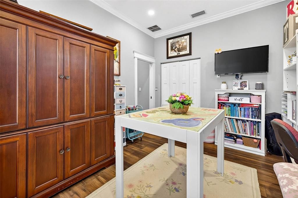 For Sale: $969,900 (5 beds, 3 baths, 2446 Square Feet)