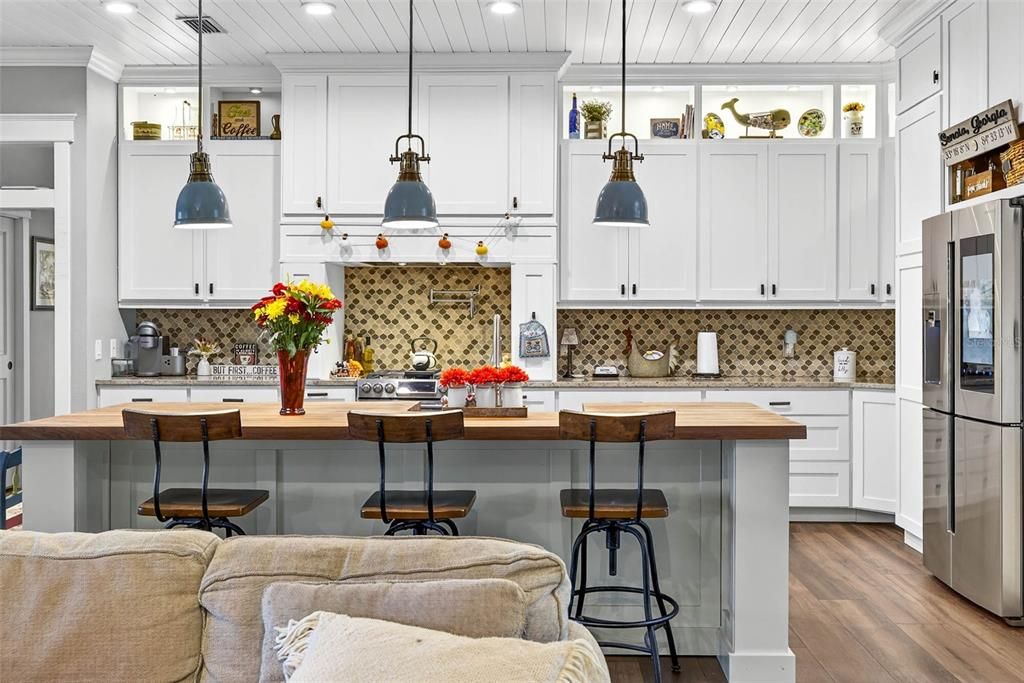 For Sale: $969,900 (5 beds, 3 baths, 2446 Square Feet)