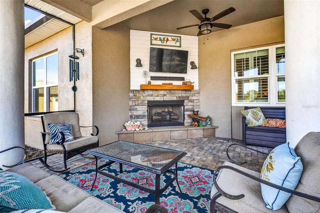 For Sale: $969,900 (5 beds, 3 baths, 2446 Square Feet)