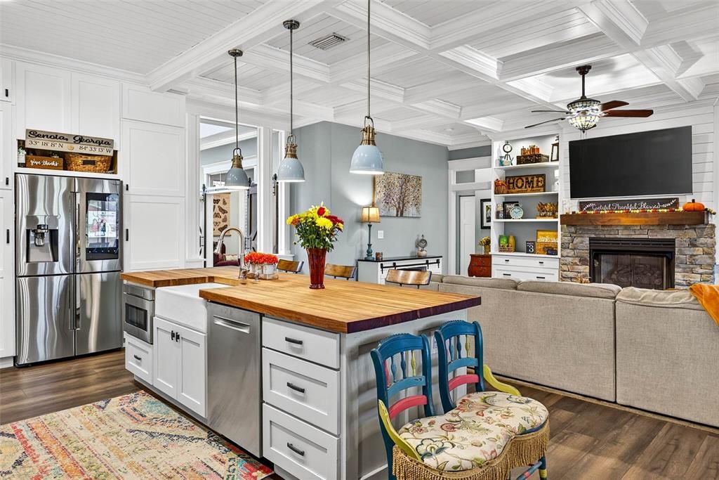 For Sale: $969,900 (5 beds, 3 baths, 2446 Square Feet)