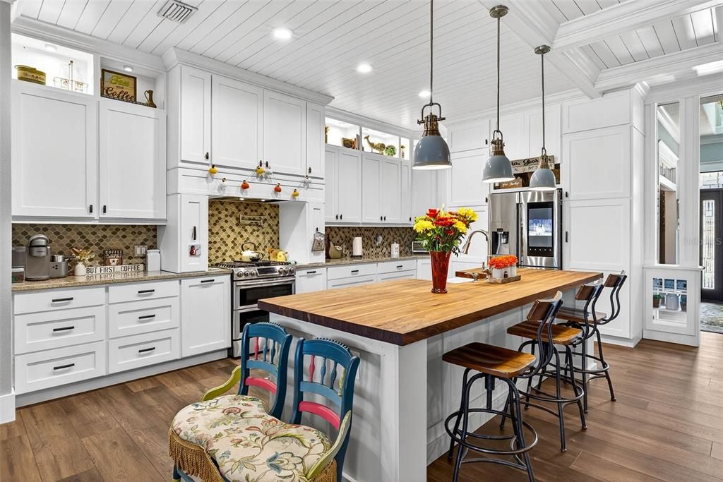 For Sale: $969,900 (5 beds, 3 baths, 2446 Square Feet)