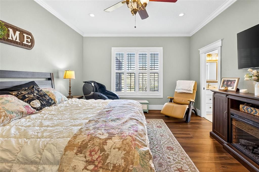 For Sale: $969,900 (5 beds, 3 baths, 2446 Square Feet)