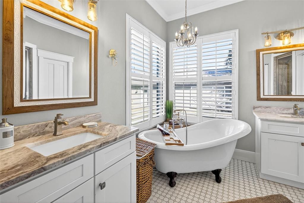 For Sale: $969,900 (5 beds, 3 baths, 2446 Square Feet)