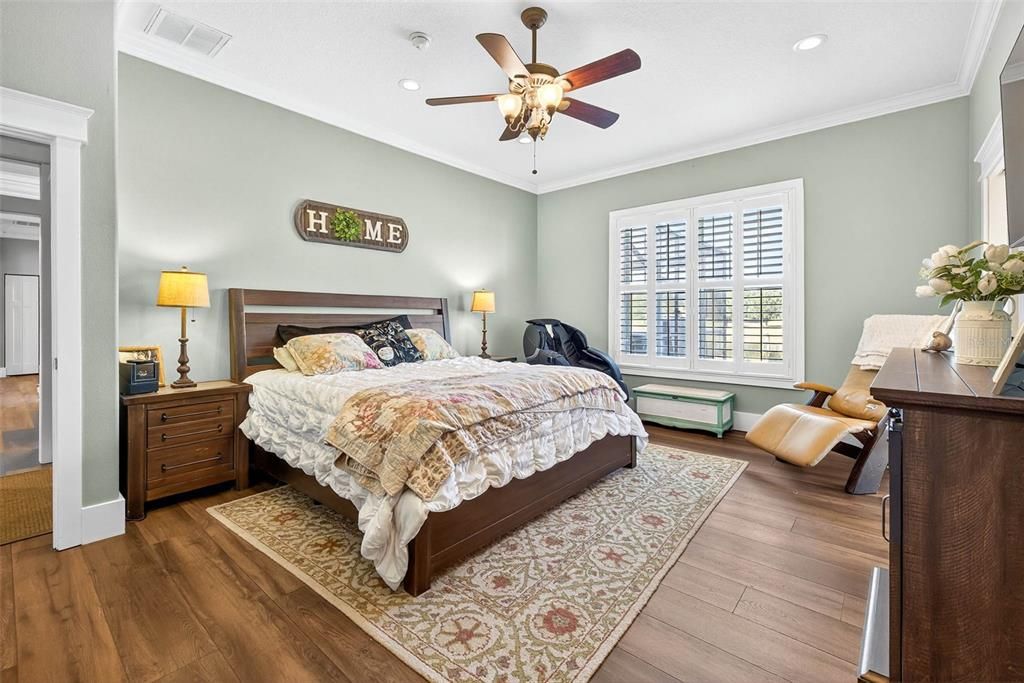 For Sale: $969,900 (5 beds, 3 baths, 2446 Square Feet)