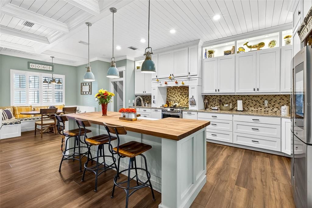 For Sale: $969,900 (5 beds, 3 baths, 2446 Square Feet)