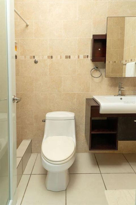 For Sale: $595,000 (3 beds, 3 baths, 1020 Square Feet)