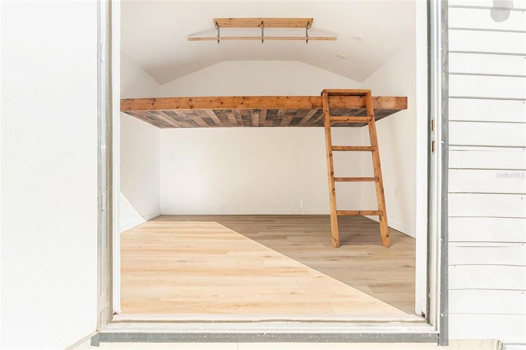 For Sale: $250,000 (3 beds, 2 baths, 1020 Square Feet)