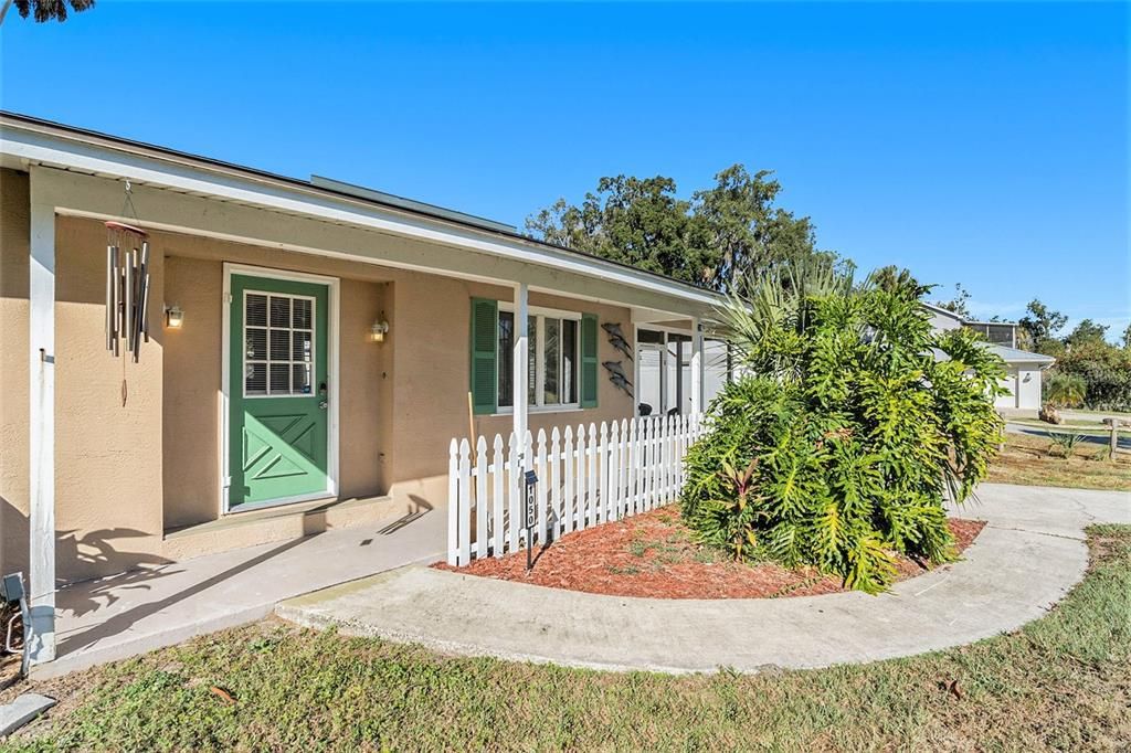 For Sale: $250,000 (3 beds, 2 baths, 1020 Square Feet)