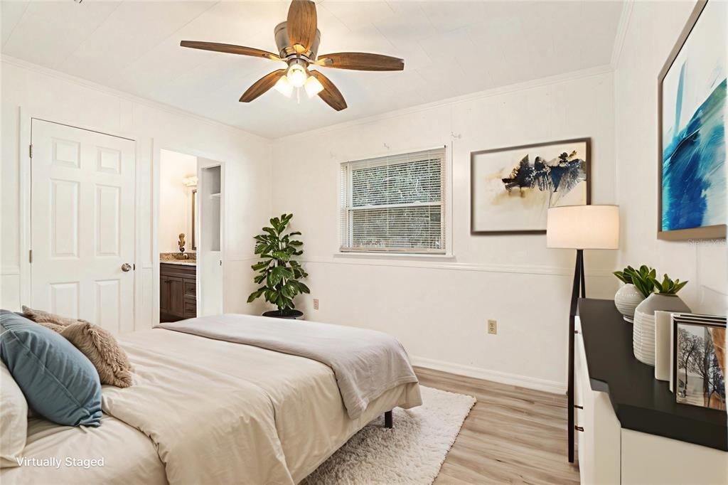 For Sale: $250,000 (3 beds, 2 baths, 1020 Square Feet)