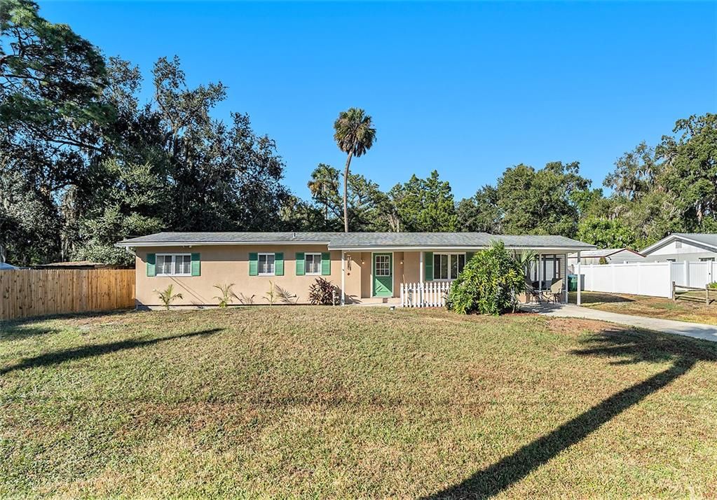 For Sale: $250,000 (3 beds, 2 baths, 1020 Square Feet)