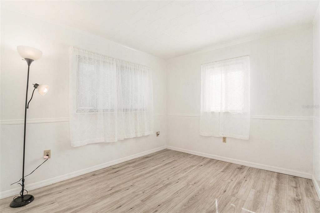 For Sale: $250,000 (3 beds, 2 baths, 1020 Square Feet)